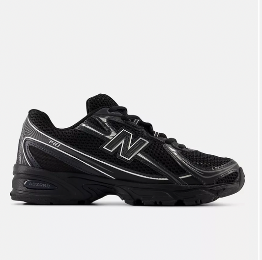 New Balance 740 Black